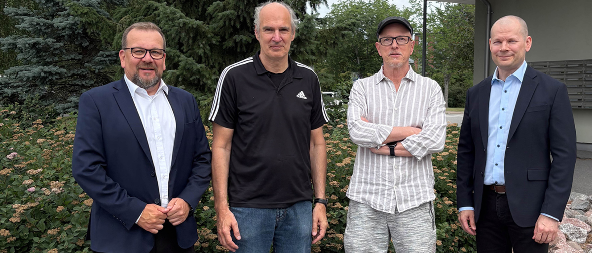 From the left in the image: Mika Virtanen, President Air and Mechatronics of Dacke Industri, Kai Karonen, Product Development Director and co-owner of Electromen Oy, Ahti Kandelin CEO and co-owner of Electromen Oy, Tomi Halttunen, VP Business Development and Acquisitions of the division of Air and Mechatronics.