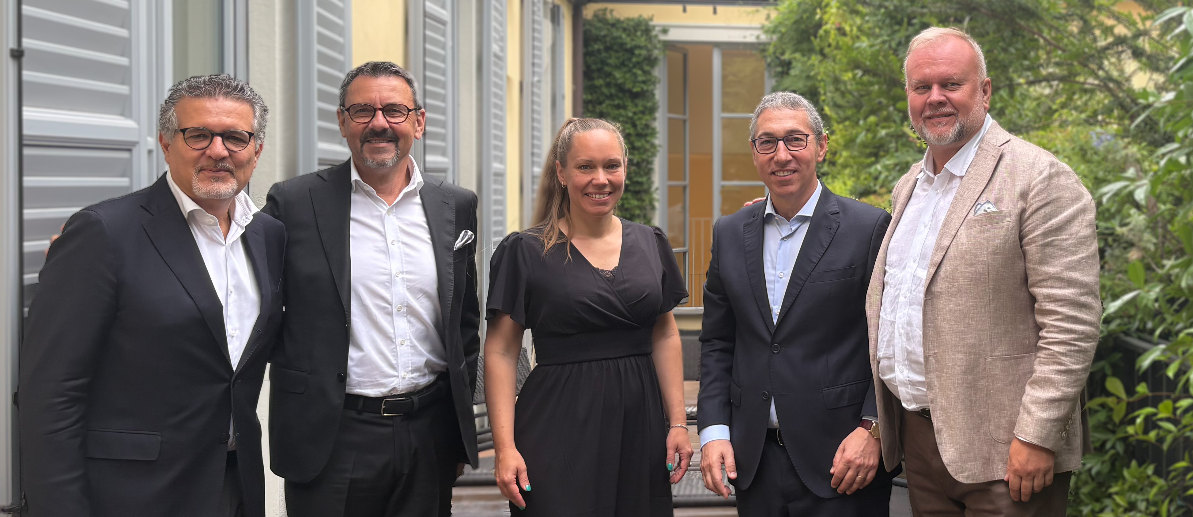 From the left in the image: Roberto Guetta, former co-owner of Blink S.r.l. Lars Fredin, Group CEO of Dacke Industri, Jenny Svärd, VP Business Development and Acquisitions of the division of Electronics, Riccardo Arienti CEO and co-owner of Blink S.r.l. And Lars Åleby, President Electronics of Dacke Industri.